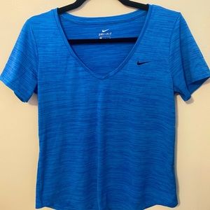 Women’s Nike dry-fit shirt